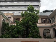 -香港大学