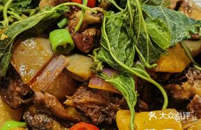 Sichuan-Flavor Mulberry Tea Goose (Small Portion)