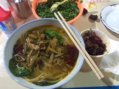 -越洋肖氏老米线(杨家坪店)