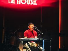 -TZ House音乐现场(来福士中心店)