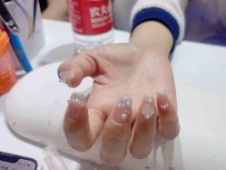 -瞧·享轻奢美甲美睫