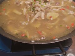 -霄汉牛三鲜湖北砂锅菜(万松园2店)