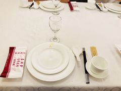 餐具摆设-皇冠明珠鱼翅楼(水上公园店)