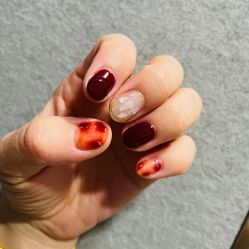 -蜜桃美甲美睫化妆