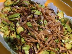 -东海岸人工湖美食村