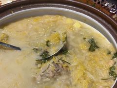 -香山湖家家宴(中山陵店)