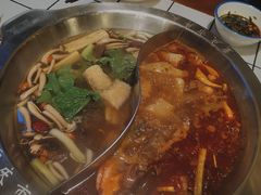 -强盅盅重庆市井火锅店(中央大街店)