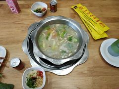 -袁记串串香(泉水轻轨站店)