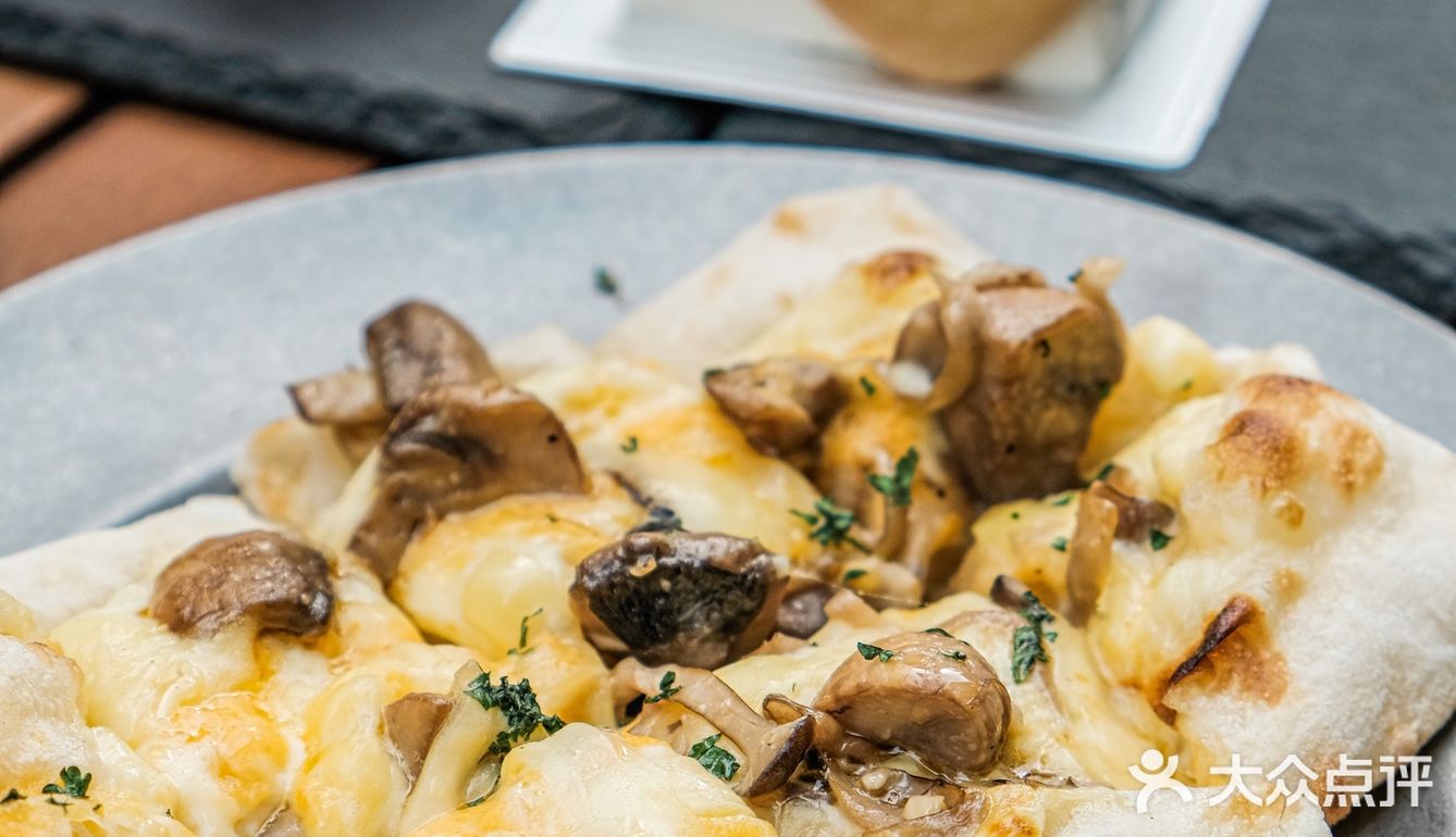 建设路工业风面包店🍞拍照太出片了‼️