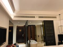 -三亚湾海居铂尔曼度假酒店