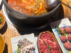 -贵厨酸汤牛肉(花果园国际中心店)