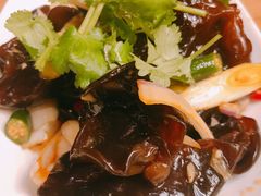 -临界音乐酒馆·小龙虾·江湖菜(华熙LIVE·鱼洞店)