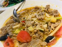 开胃酸汤肥牛-心点盛宴江南西店