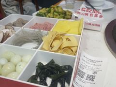 -鲁员外地锅鸡地锅鱼(古墩路店)