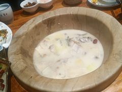 -滇香肴·云南菜蒸汽石锅鱼(云南北路店)