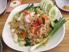 -J Daeng Seafood