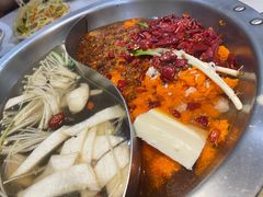 -沸炉重庆老火锅(军事博物馆店)