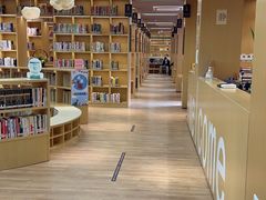 -漕河泾街道图书馆(漕河泾社区文化活动中心店)