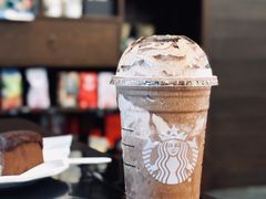 -星巴克(南宁民歌湖店)