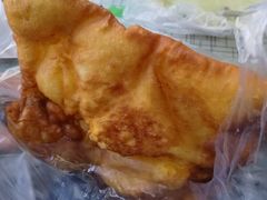 附近的鸡蛋包-老西关黄老太牛肉烧饼