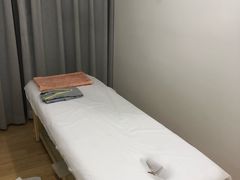 -至艾推拿院·三伏灸(昆城广场店)