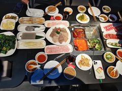 -海底捞火锅智慧餐厅(中骏世界城店)