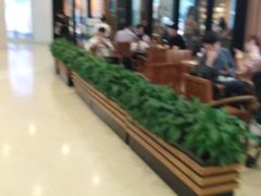 -星巴克臻选(莘庄仲盛店)