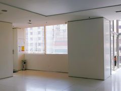 -卡罗酒店(东门晒布地铁站店)