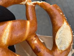 碱水面包-老梦面包 CHEZMOREL(三源里店)