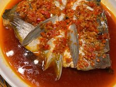 老坛剁椒蒸鱼头-爱碗亭·鲜炒湖南菜(壹城中心店)