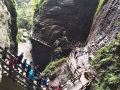-龙水峡地缝景区