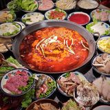 朋友跟我说有家火锅店在重庆当地传承了三代人了