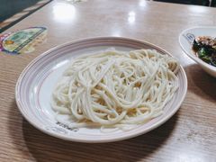 -歹歹的加个面过油肉拌面