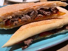 澳大利亚牛肉烤腌彩椒三明治-BOCATA 西班牙餐厅(三里屯店)