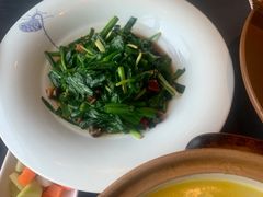 -江宴渔村·鱼鲜土菜(紫荆广场店)