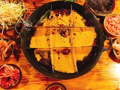 -岗上渣渣老火锅(两路口店)