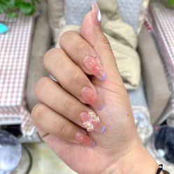 -七彩虹美甲美睫 半永久