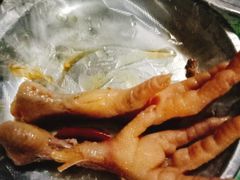 麻辣鸡爪-梁老三麻辣鸡头总店