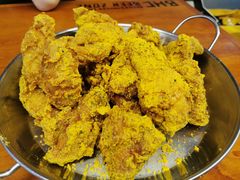 -BHC炸鸡(明洞总店)
