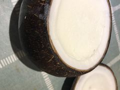 -志龙皇冠吃货椰子铺