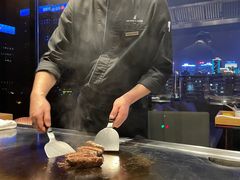 -丽思卡尔顿·炙焰·铁板烧餐厅