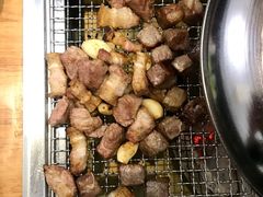 -肉甲韩国木炭烤肉(新壹街1店)