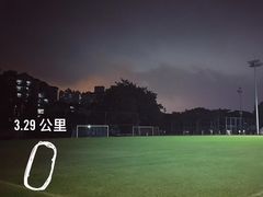 -燕子岗体育场