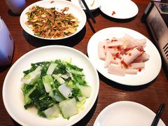 -唐师傅湘西名菜馆(武陵路店)