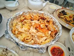 -鲤鱼塘农家山庄