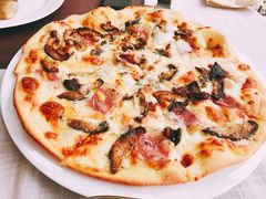 蘑菇腌肉披萨-LUCCA卢卡西班牙海鲜饭(远洋广场店)