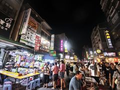 -六合夜市