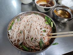 -正宗杨记普洱酸醋米线(总店)