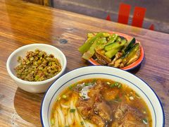 -矮子粉店1985·长沙米粉(湘春路店)