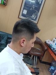 -纯剪男士理发馆·烫染专业店